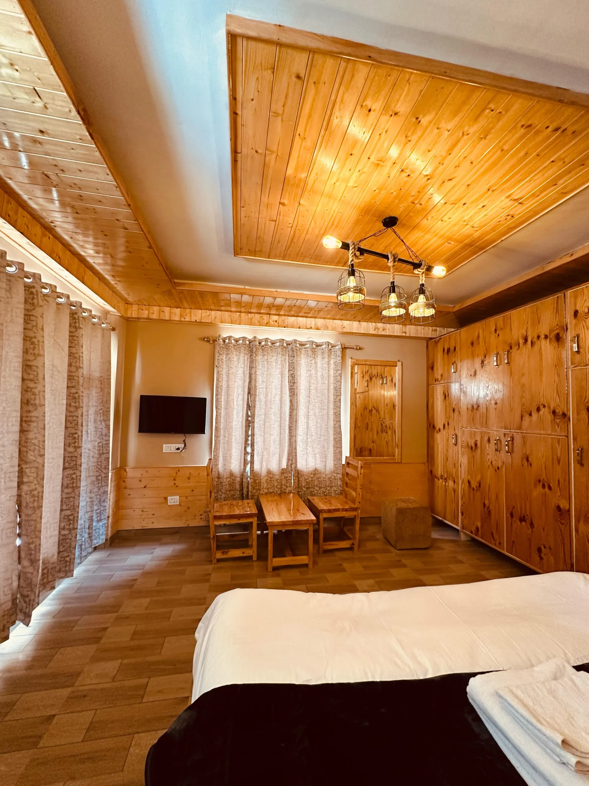 2cc6090c-ddae-455d-8aa8-1ad3c0fbb1db