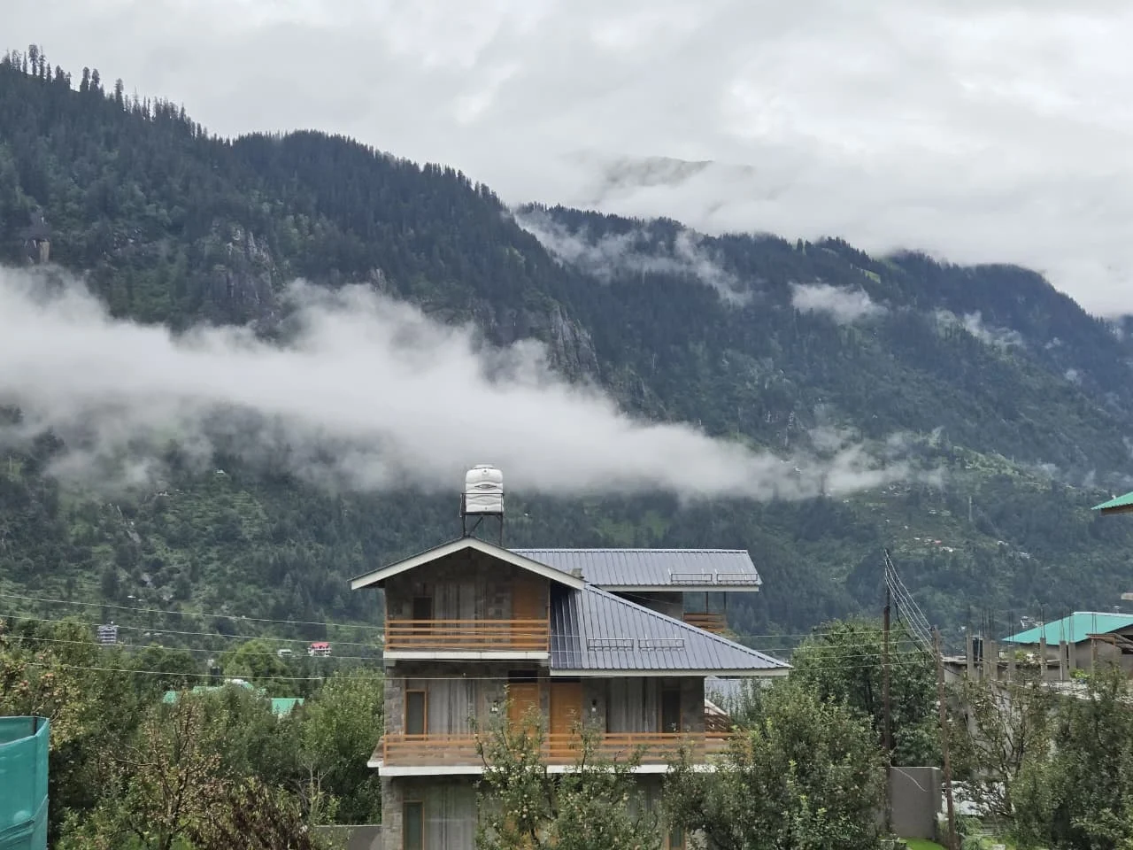 WhatsApp Image 2025-08-25 at 17.10.54