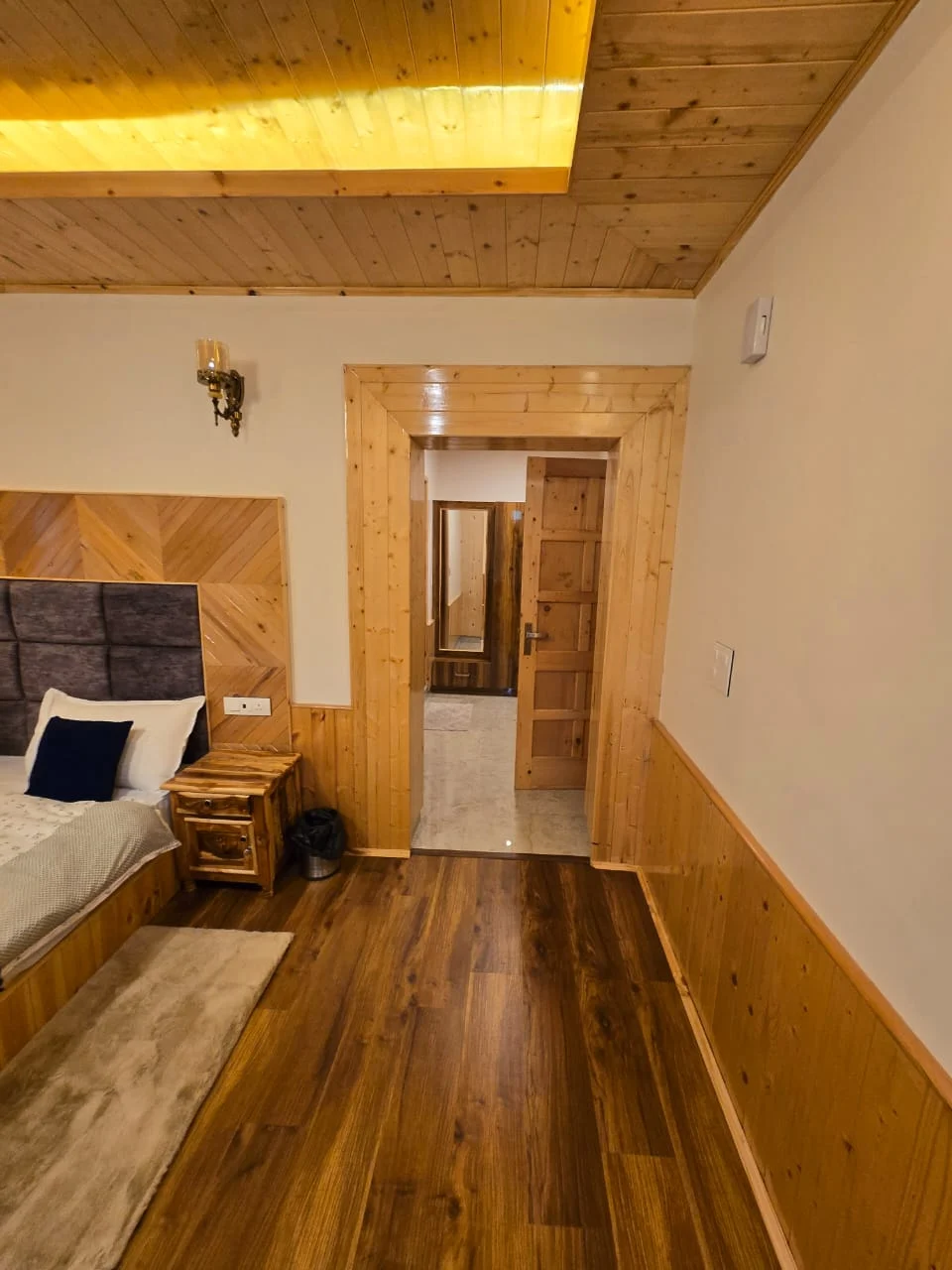 WhatsApp Image 2025-08-23 at 17.52.14 (1)