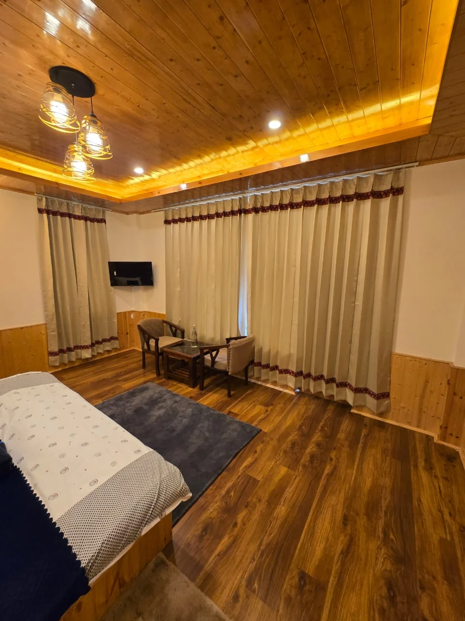 WhatsApp Image 2025-08-23 at 17.52.14 (2)