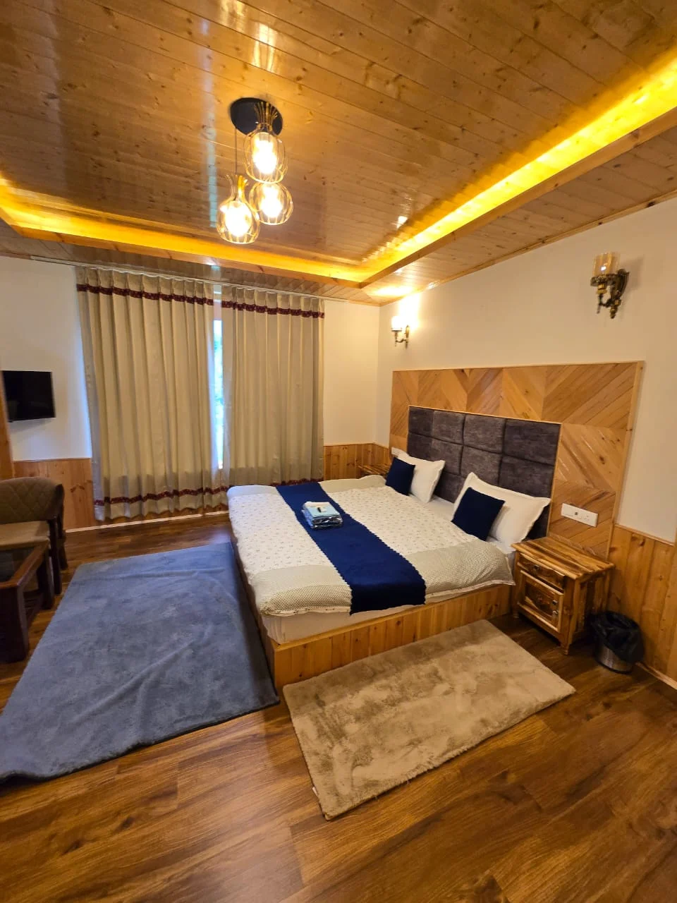 WhatsApp Image 2025-08-23 at 17.52.14